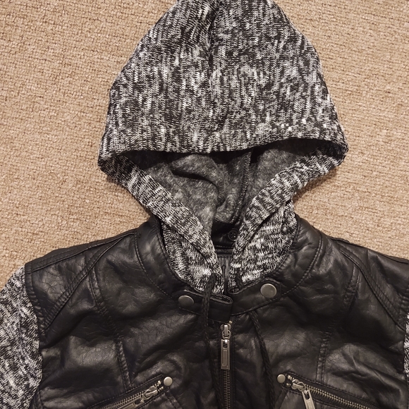 Vegan Leather Hooded Jacket - Picture 4 of 9